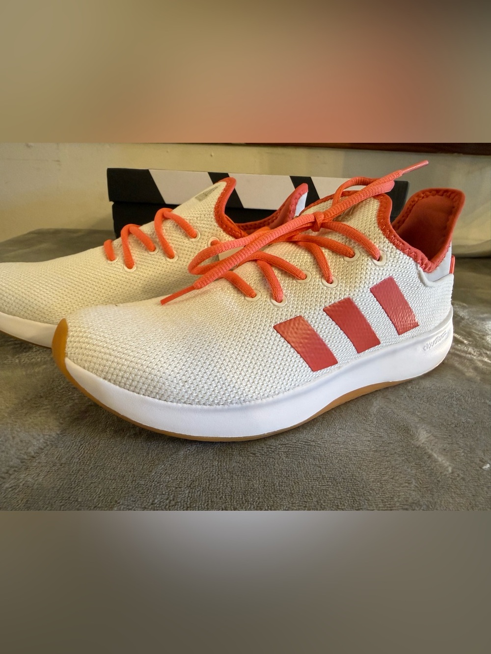 Adidas Cloudfoam Pure SPW Women’s 9 White Coral Sneakers NWT